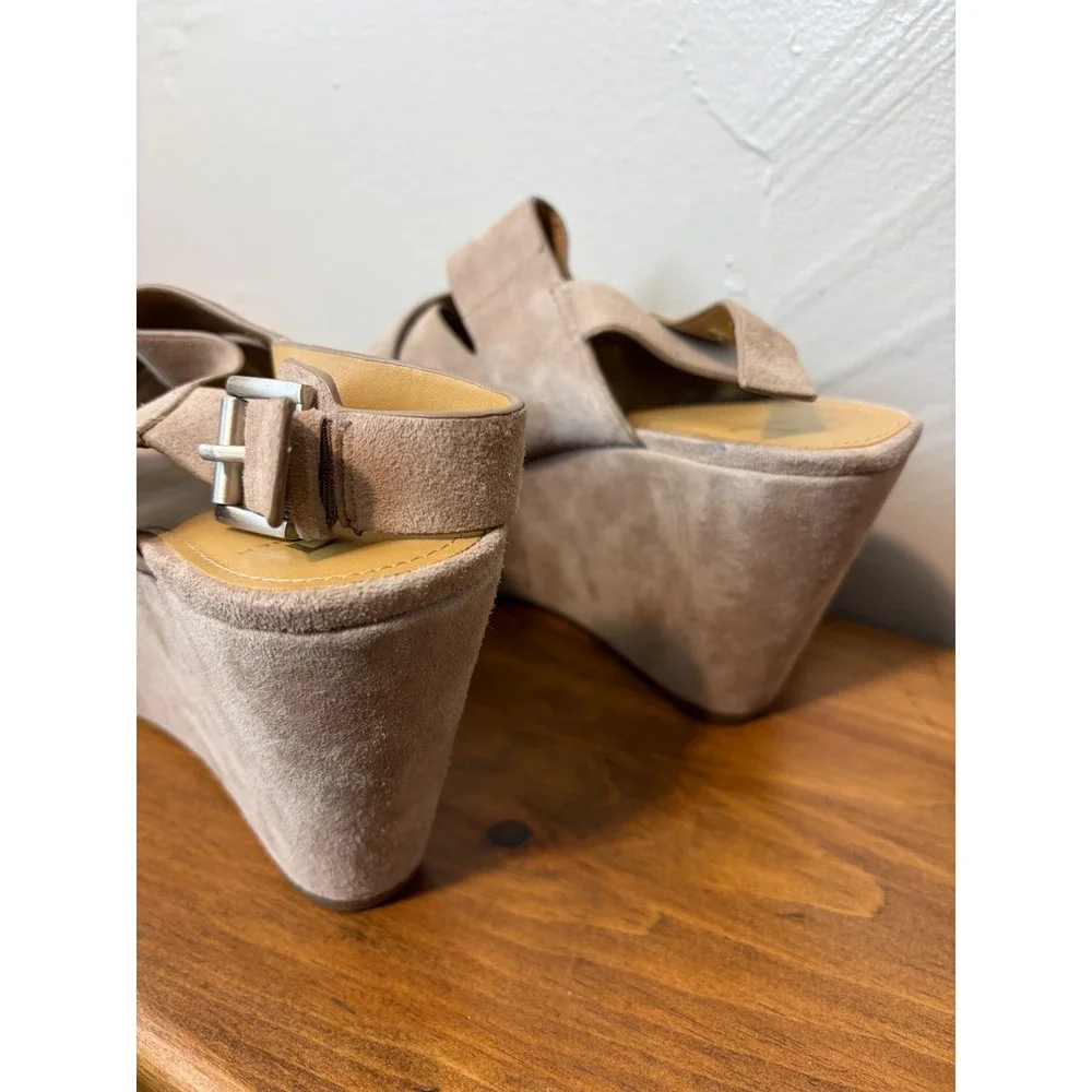 Marc Fisher LTD Adalyn Tan Suede Platform Wedge Slingback Sandals Studded 7.5M